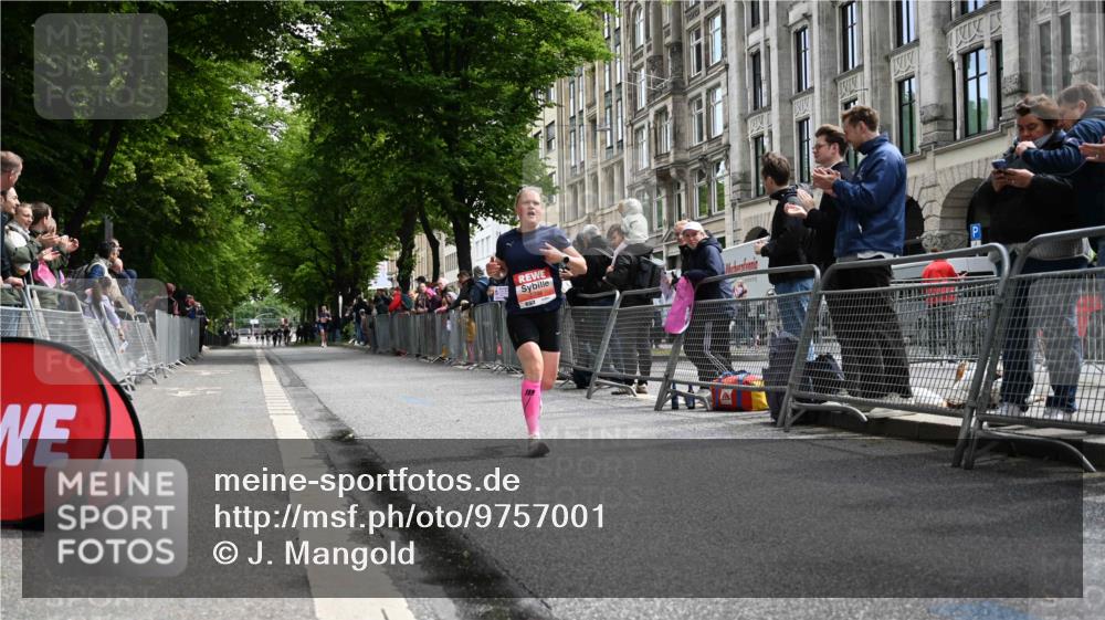 14.06.2026 - REWE Women's Run J. Mangold http://msf.ph/oto/9757001 14.06.2026 10:53:26 Ziel 5786 meine-sportfotos.de