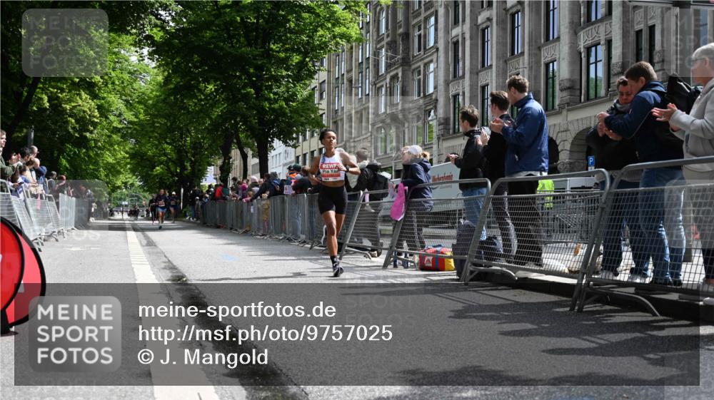 14.06.2026 - REWE Women's Run J. Mangold http://msf.ph/oto/9757025 14.06.2026 10:53:44 Ziel 5164, 5975 meine-sportfotos.de