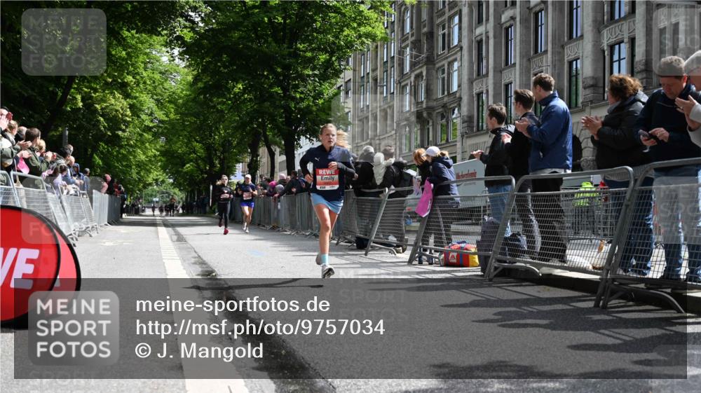 14.06.2026 - REWE Women's Run J. Mangold http://msf.ph/oto/9757034 14.06.2026 10:53:50 Ziel 5477, 5652, 5860 meine-sportfotos.de