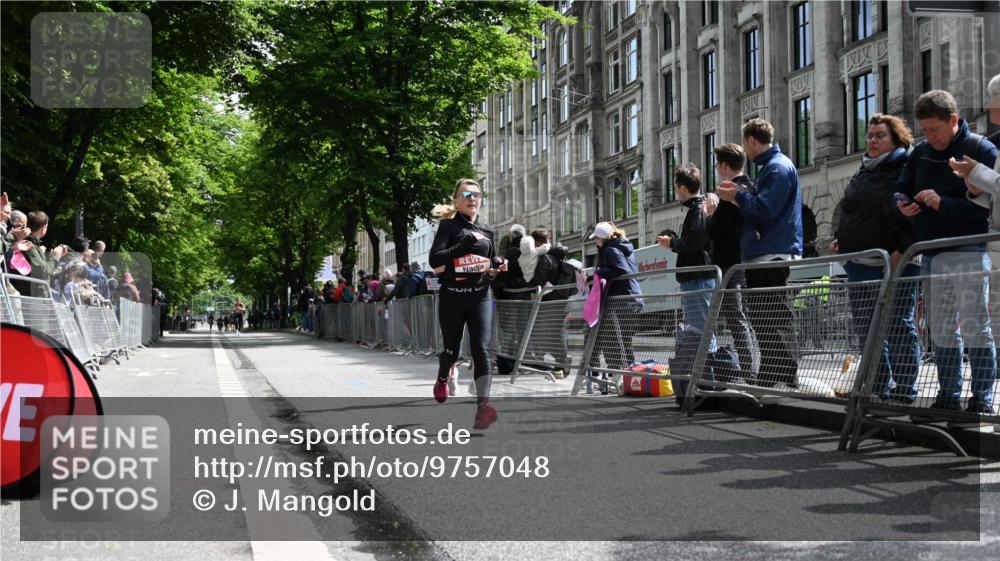 14.06.2026 - REWE Women's Run J. Mangold http://msf.ph/oto/9757048 14.06.2026 10:53:54 Ziel 5477, 5652, 5860 meine-sportfotos.de