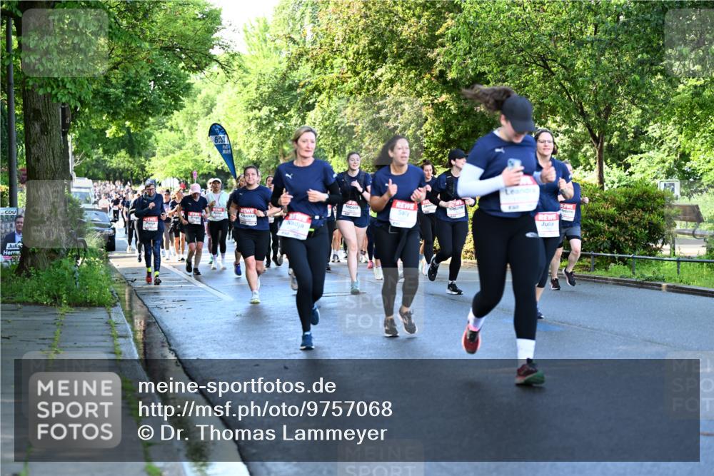 14.06.2026 - REWE Women's Run Dr. Thomas Lammeyer http://msf.ph/oto/9757068 14.06.2026 09:20:56 Laufen 6, 31 meine-sportfotos.de