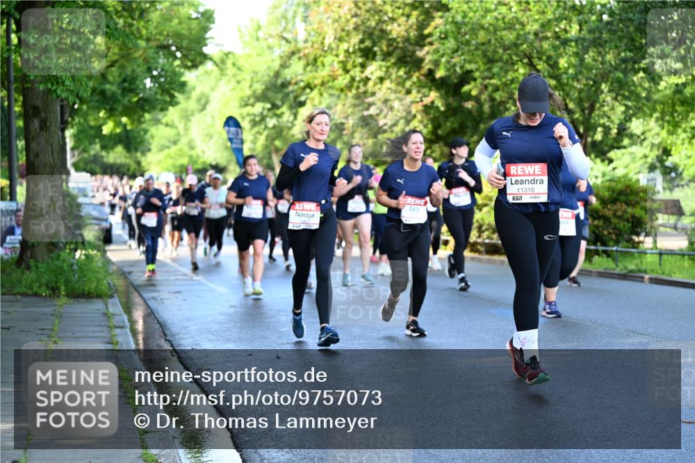 14.06.2026 - REWE Women's Run Dr. Thomas Lammeyer http://msf.ph/oto/9757073 14.06.2026 09:20:56 Laufen 11316, 7 meine-sportfotos.de