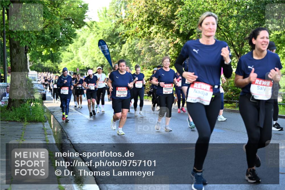 14.06.2026 - REWE Women's Run Dr. Thomas Lammeyer http://msf.ph/oto/9757101 14.06.2026 09:20:58 Laufen 630, 11169, 2 meine-sportfotos.de