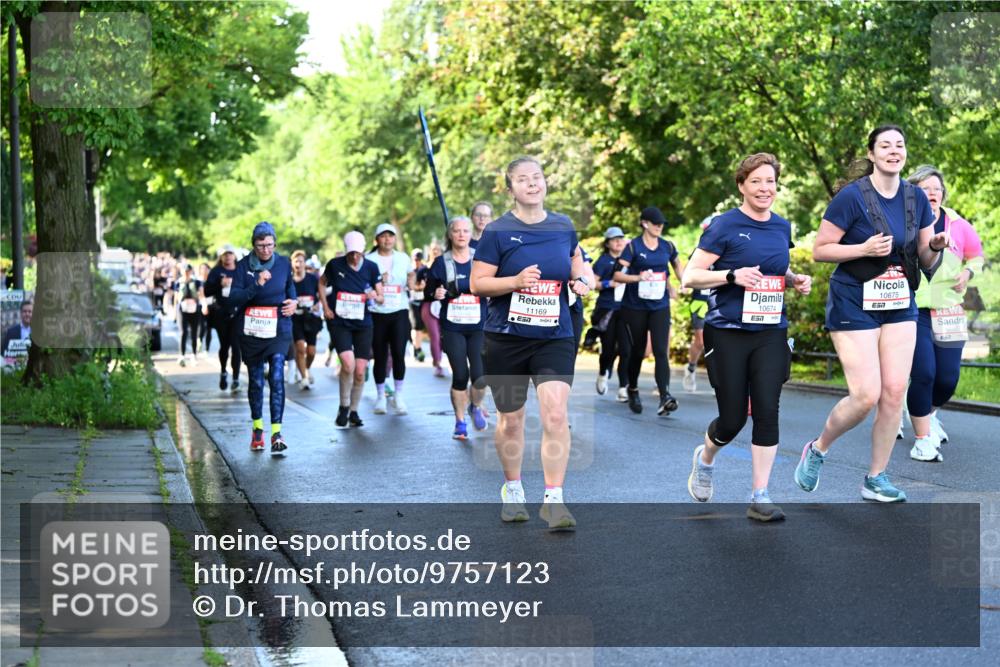 14.06.2026 - REWE Women's Run Dr. Thomas Lammeyer http://msf.ph/oto/9757123 14.06.2026 09:20:59 Laufen 11169, 7, 10674, 10675 meine-sportfotos.de