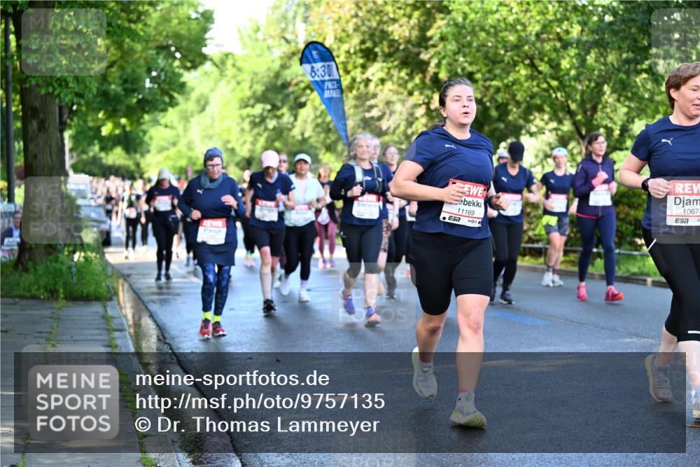 14.06.2026 - REWE Women's Run Dr. Thomas Lammeyer http://msf.ph/oto/9757135 14.06.2026 09:21:00 Laufen 8, 30, 11169, 1067 meine-sportfotos.de