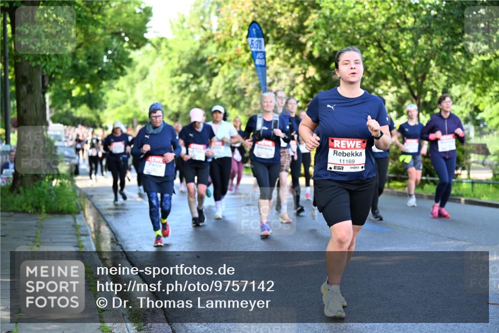 14.06.2026 - REWE Women's Run Dr. Thomas Lammeyer http://msf.ph/oto/9757142 14.06.2026 09:21:00 Laufen 6, 30, 11169, 7 meine-sportfotos.de