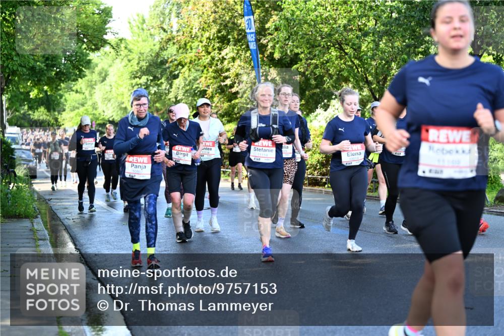 14.06.2026 - REWE Women's Run Dr. Thomas Lammeyer http://msf.ph/oto/9757153 14.06.2026 09:21:01 Laufen 0, 1086, 67, 11211, 11118, 11114, 57, 57, 1049 meine-sportfotos.de