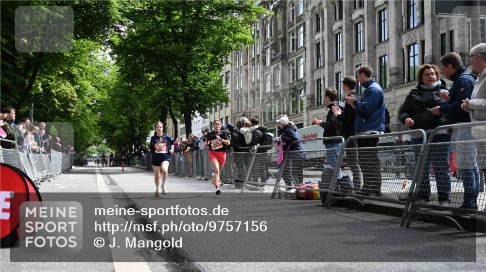 14.06.2026 - REWE Women's Run J. Mangold http://msf.ph/oto/9757156 14.06.2026 10:54:37 Ziel 5594, 5707, 5916 meine-sportfotos.de