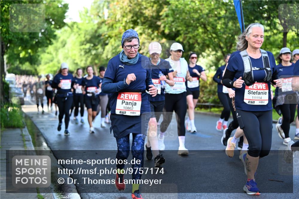 14.06.2026 - REWE Women's Run Dr. Thomas Lammeyer http://msf.ph/oto/9757174 14.06.2026 09:21:02 Laufen 10862, 11114 meine-sportfotos.de