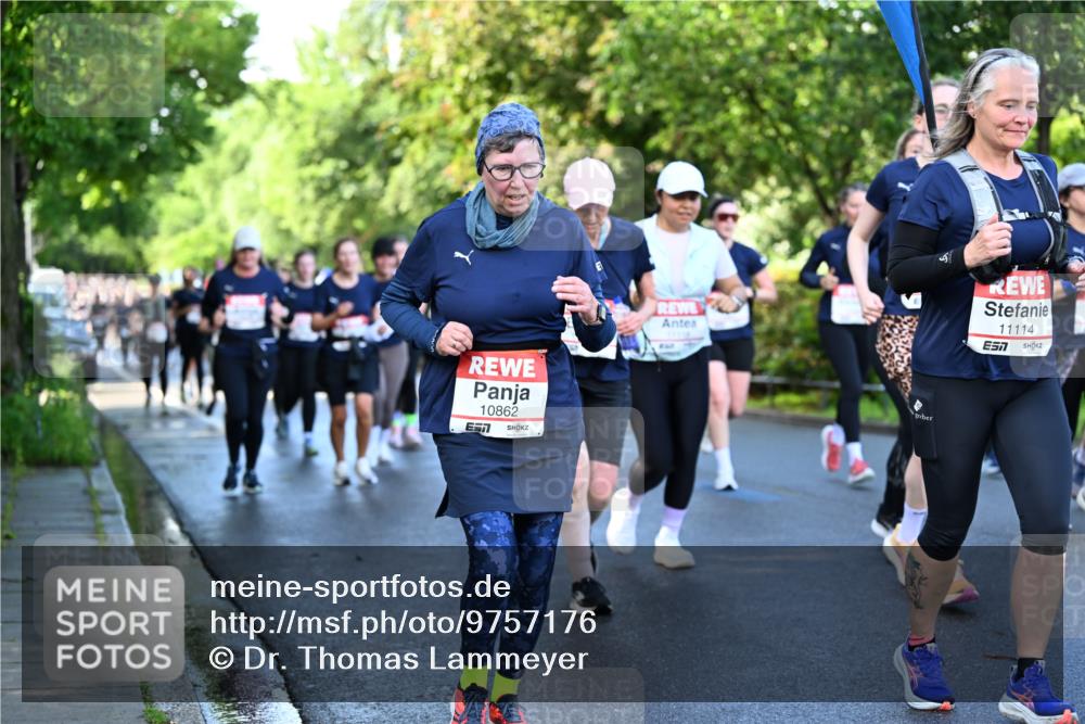 14.06.2026 - REWE Women's Run Dr. Thomas Lammeyer http://msf.ph/oto/9757176 14.06.2026 09:21:03 Laufen 10862, 11114, 7 meine-sportfotos.de
