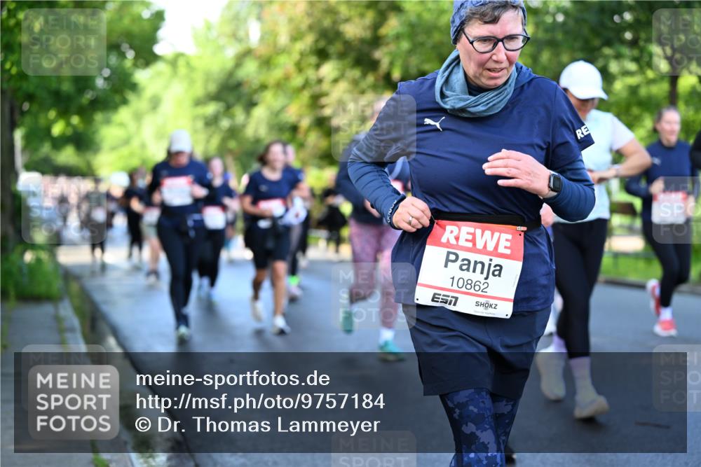 14.06.2026 - REWE Women's Run Dr. Thomas Lammeyer http://msf.ph/oto/9757184 14.06.2026 09:21:03 Laufen 10862, 7 meine-sportfotos.de
