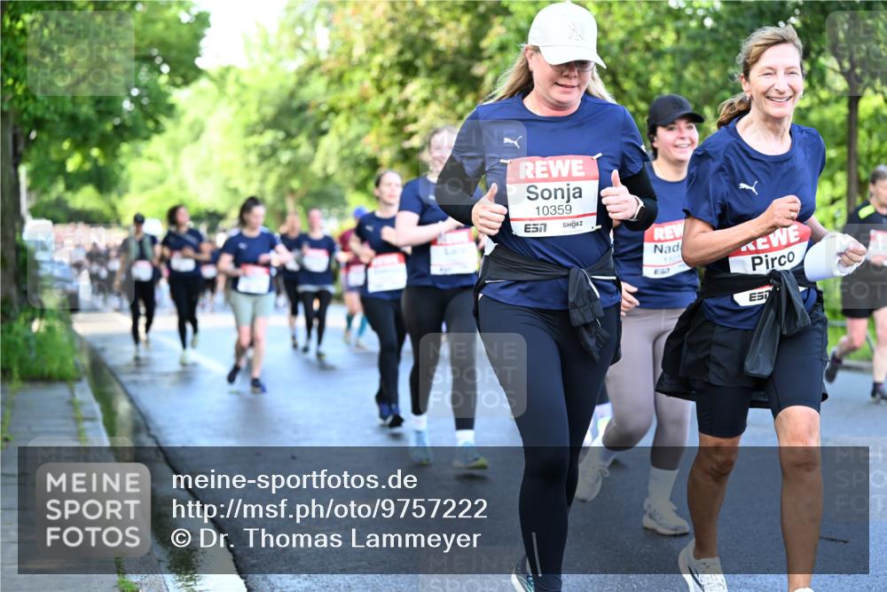 14.06.2026 - REWE Women's Run Dr. Thomas Lammeyer http://msf.ph/oto/9757222 14.06.2026 09:21:06 Laufen 10359, 7, 1101, 637 meine-sportfotos.de