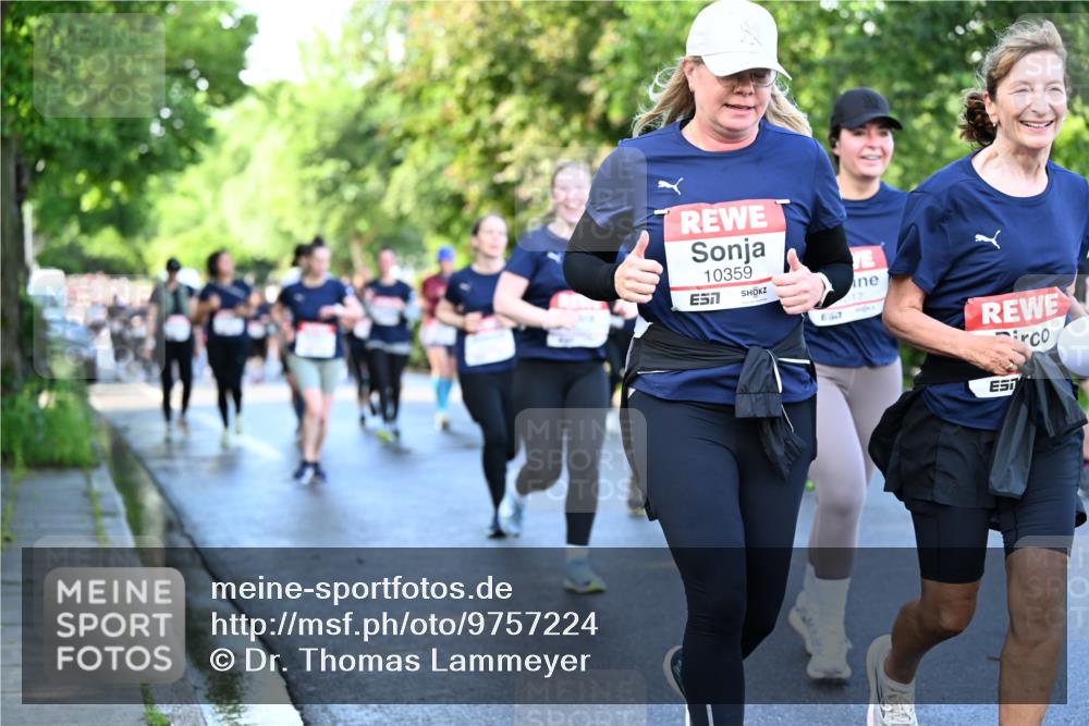 14.06.2026 - REWE Women's Run Dr. Thomas Lammeyer http://msf.ph/oto/9757224 14.06.2026 09:21:06 Laufen 10359, 657 meine-sportfotos.de