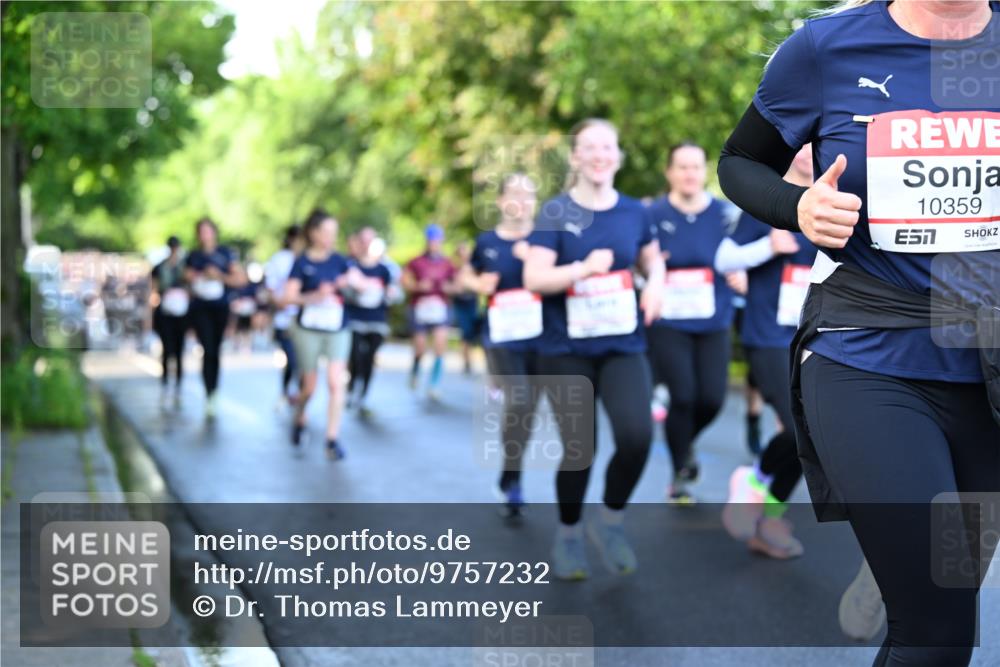 14.06.2026 - REWE Women's Run Dr. Thomas Lammeyer http://msf.ph/oto/9757232 14.06.2026 09:21:07 Laufen 10359, 7 meine-sportfotos.de