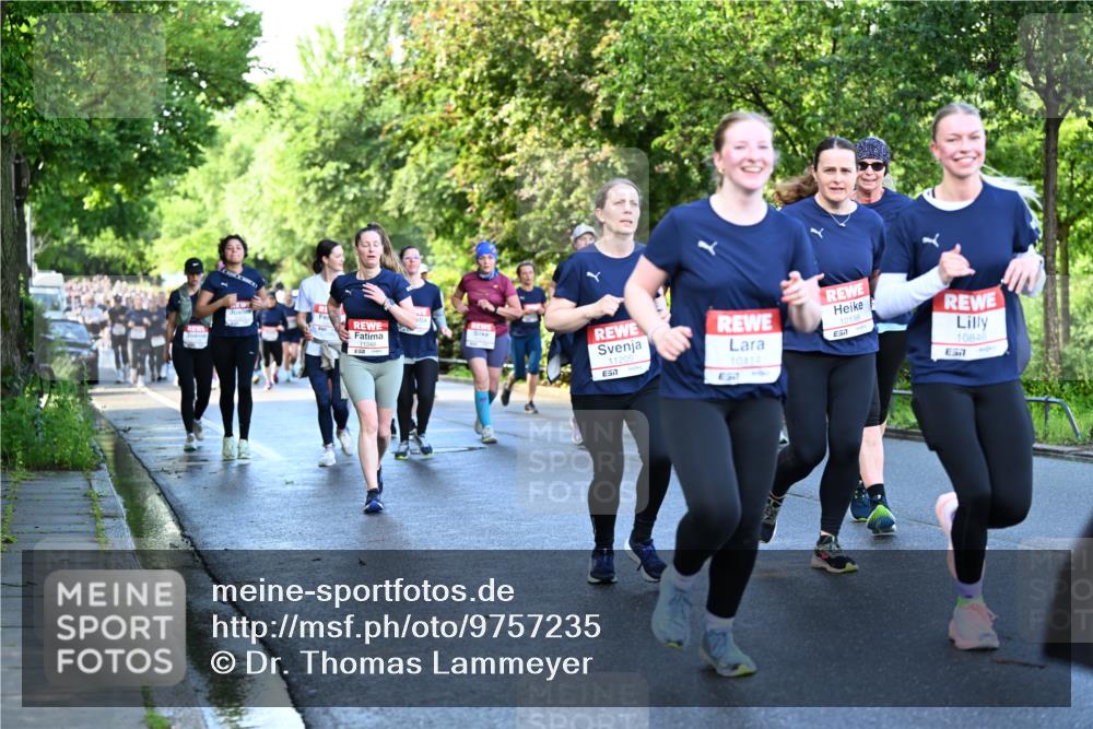 14.06.2026 - REWE Women's Run Dr. Thomas Lammeyer http://msf.ph/oto/9757235 14.06.2026 09:21:07 Laufen 657, 11205, 10114, 10198, 10846, 7 meine-sportfotos.de