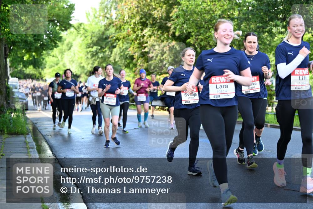 14.06.2026 - REWE Women's Run Dr. Thomas Lammeyer http://msf.ph/oto/9757238 14.06.2026 09:21:07 Laufen 11205, 7, 10114, 57, 10198, 1084, 7 meine-sportfotos.de