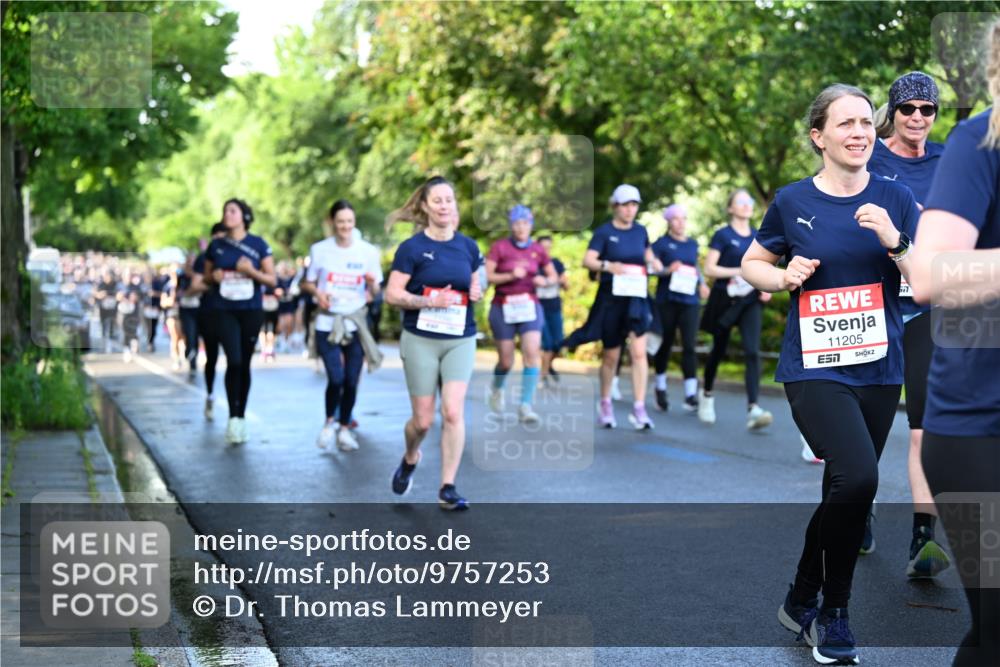 14.06.2026 - REWE Women's Run Dr. Thomas Lammeyer http://msf.ph/oto/9757253 14.06.2026 09:21:08 Laufen 11205, 577 meine-sportfotos.de