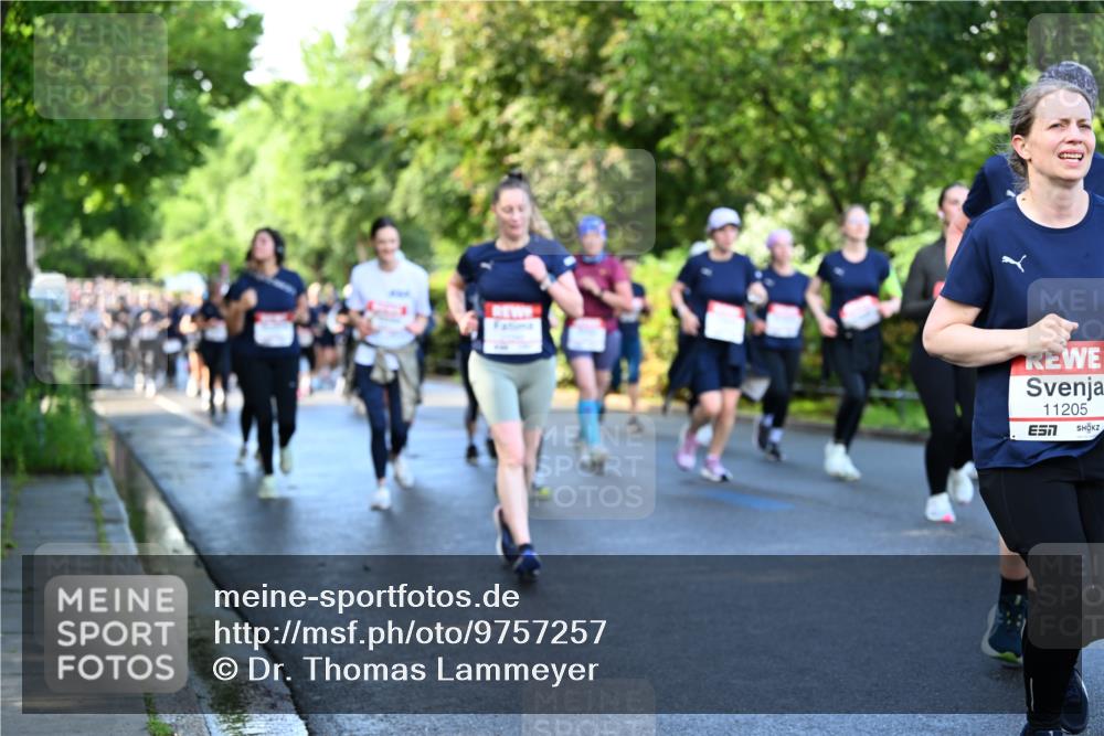14.06.2026 - REWE Women's Run Dr. Thomas Lammeyer http://msf.ph/oto/9757257 14.06.2026 09:21:09 Laufen 11205 meine-sportfotos.de