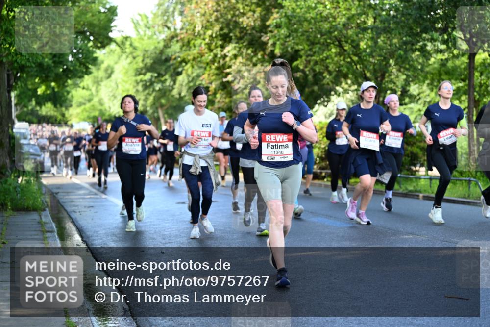 14.06.2026 - REWE Women's Run Dr. Thomas Lammeyer http://msf.ph/oto/9757267 14.06.2026 09:21:09 Laufen 517, 11348 meine-sportfotos.de