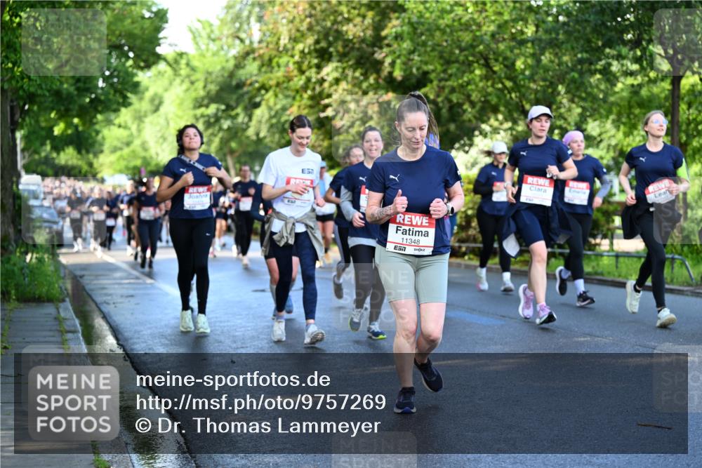 14.06.2026 - REWE Women's Run Dr. Thomas Lammeyer http://msf.ph/oto/9757269 14.06.2026 09:21:09 Laufen 11348, 7 meine-sportfotos.de