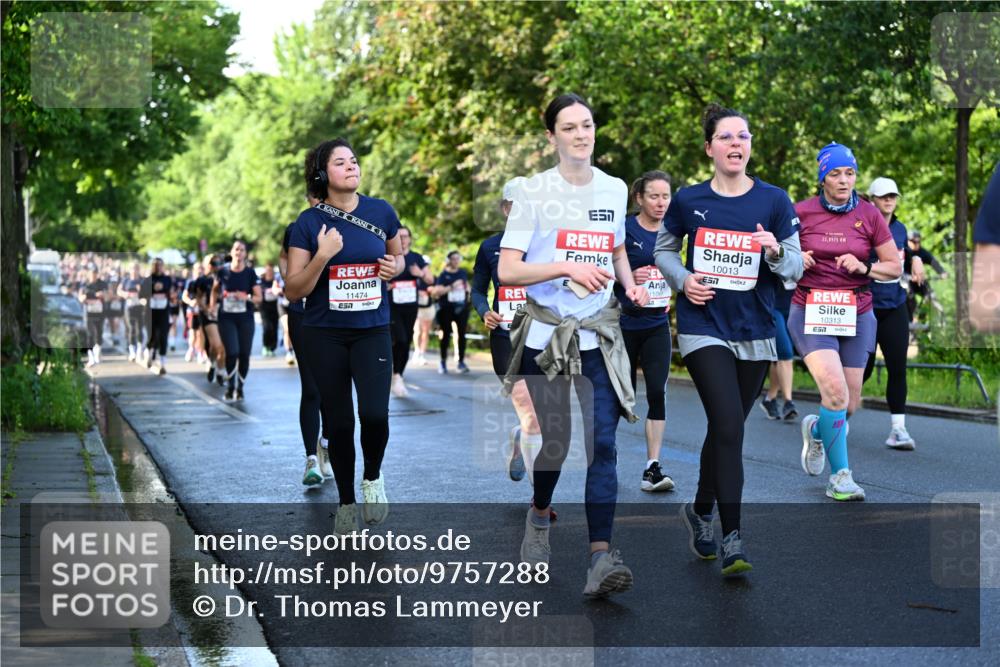 14.06.2026 - REWE Women's Run Dr. Thomas Lammeyer http://msf.ph/oto/9757288 14.06.2026 09:21:11 Laufen 11474, 7, 11081, 10013, 21, 0975, 10313, 57 meine-sportfotos.de