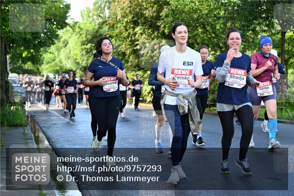 14.06.2026 - REWE Women's Run Dr. Thomas Lammeyer http://msf.ph/oto/9757293 14.06.2026 09:21:11 Laufen 11474, 7, 7, 0011, 1081, 10013, 10313, 7 meine-sportfotos.de