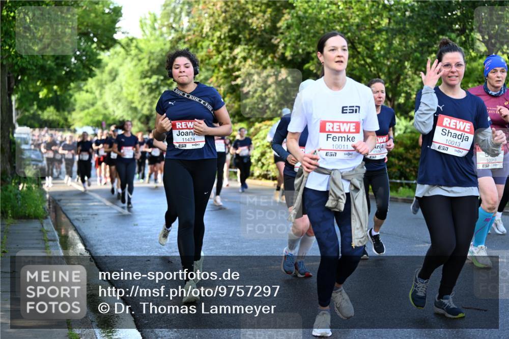 14.06.2026 - REWE Women's Run Dr. Thomas Lammeyer http://msf.ph/oto/9757297 14.06.2026 09:21:11 Laufen 0975, 10013, 10313, 11474, 10011, 11081, 7 meine-sportfotos.de