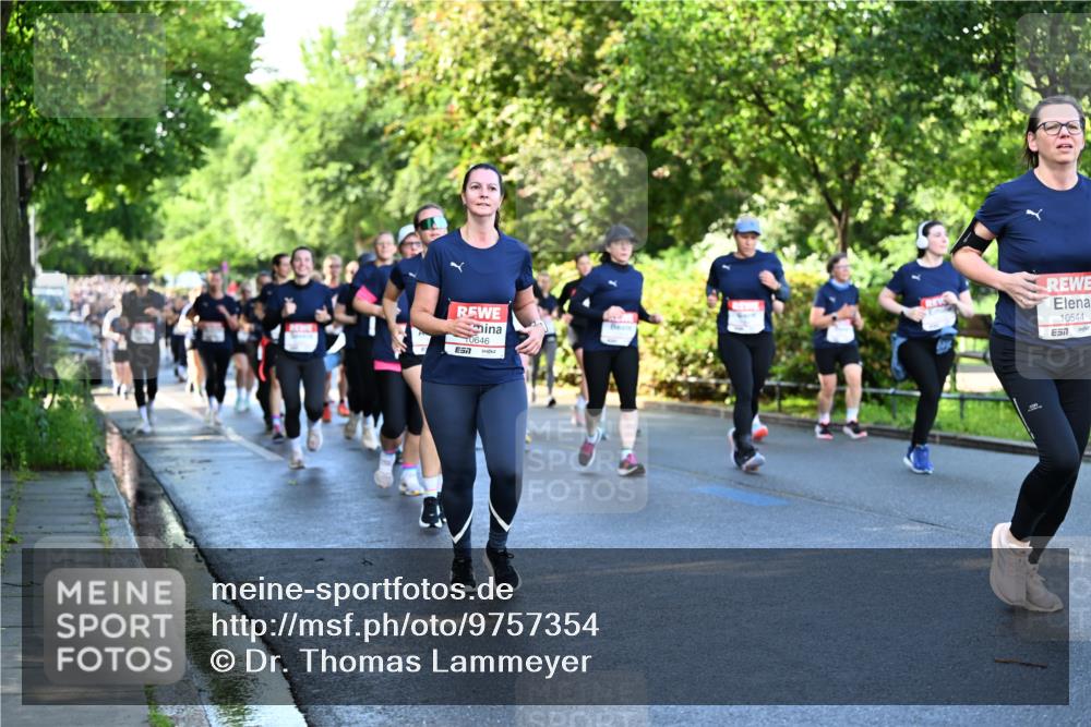 14.06.2026 - REWE Women's Run Dr. Thomas Lammeyer http://msf.ph/oto/9757354 14.06.2026 09:21:16 Laufen 19, 0646, 7, 10544, 7 meine-sportfotos.de