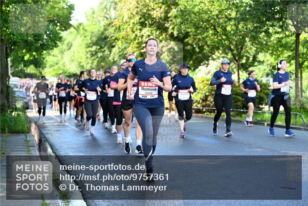 14.06.2026 - REWE Women's Run Dr. Thomas Lammeyer http://msf.ph/oto/9757361 14.06.2026 09:21:16 Laufen 10646 meine-sportfotos.de