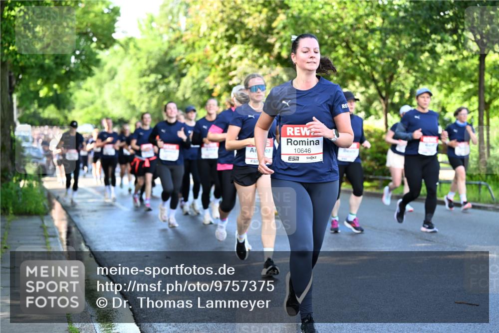 14.06.2026 - REWE Women's Run Dr. Thomas Lammeyer http://msf.ph/oto/9757375 14.06.2026 09:21:17 Laufen 10646 meine-sportfotos.de