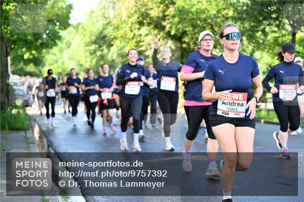 14.06.2026 - REWE Women's Run Dr. Thomas Lammeyer http://msf.ph/oto/9757392 14.06.2026 09:21:18 Laufen 10963 meine-sportfotos.de