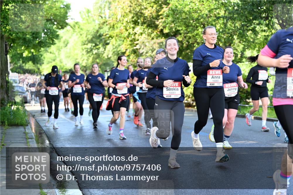 14.06.2026 - REWE Women's Run Dr. Thomas Lammeyer http://msf.ph/oto/9757406 14.06.2026 09:21:19 Laufen 10061, 10060, 10795 meine-sportfotos.de