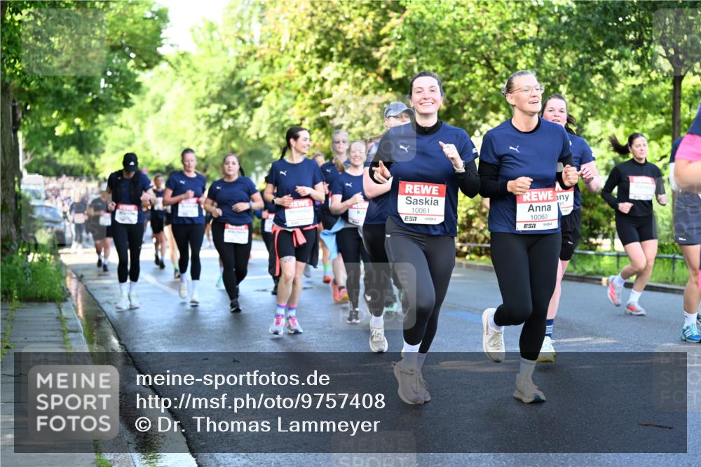 14.06.2026 - REWE Women's Run Dr. Thomas Lammeyer http://msf.ph/oto/9757408 14.06.2026 09:21:20 Laufen 10061, 7, 10060, 7 meine-sportfotos.de