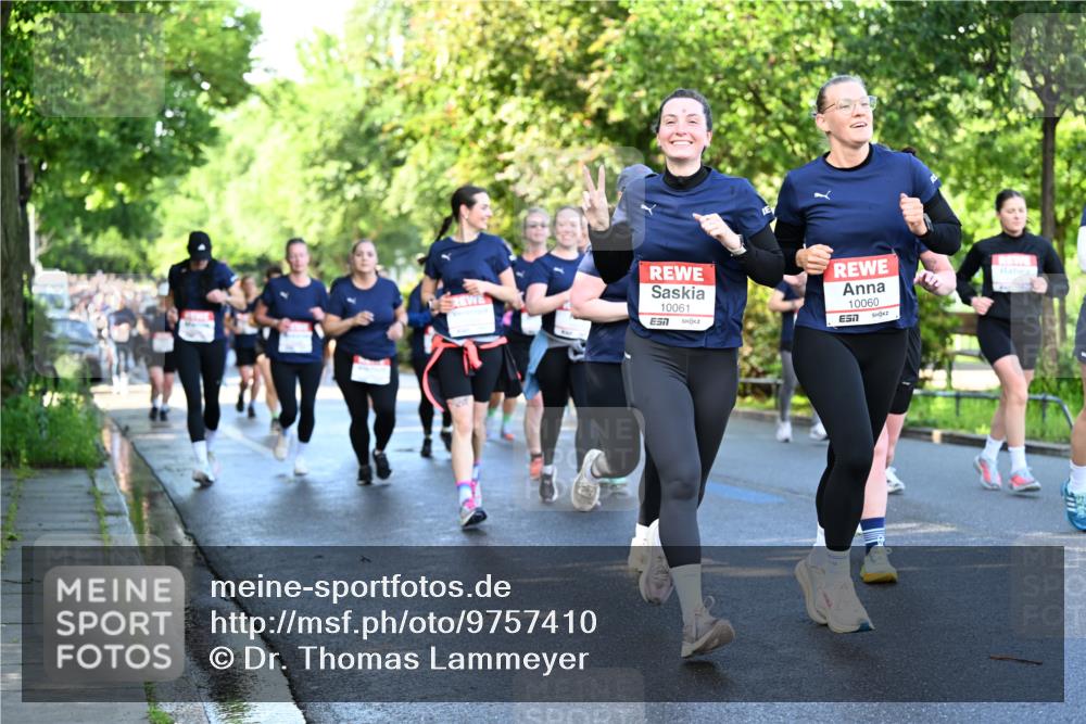 14.06.2026 - REWE Women's Run Dr. Thomas Lammeyer http://msf.ph/oto/9757410 14.06.2026 09:21:20 Laufen 10061, 57, 10060 meine-sportfotos.de