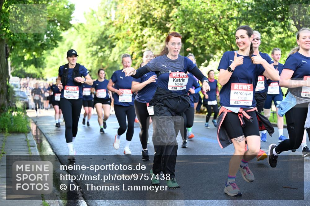 14.06.2026 - REWE Women's Run Dr. Thomas Lammeyer http://msf.ph/oto/9757438 14.06.2026 09:21:22 Laufen 10048, 7, 10050 meine-sportfotos.de