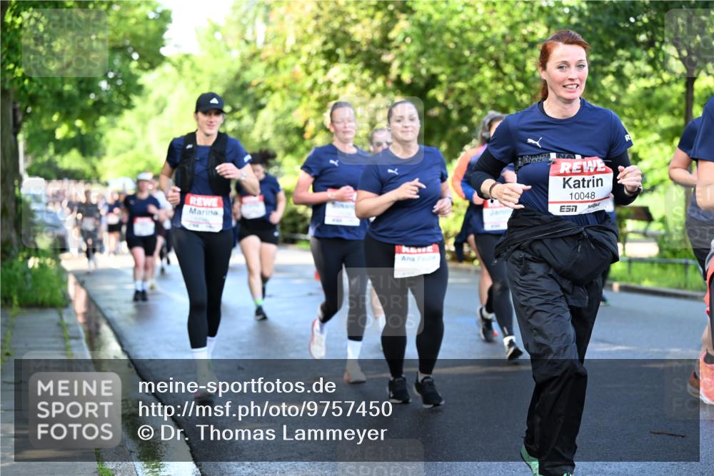 14.06.2026 - REWE Women's Run Dr. Thomas Lammeyer http://msf.ph/oto/9757450 14.06.2026 09:21:23 Laufen 10048, 7 meine-sportfotos.de