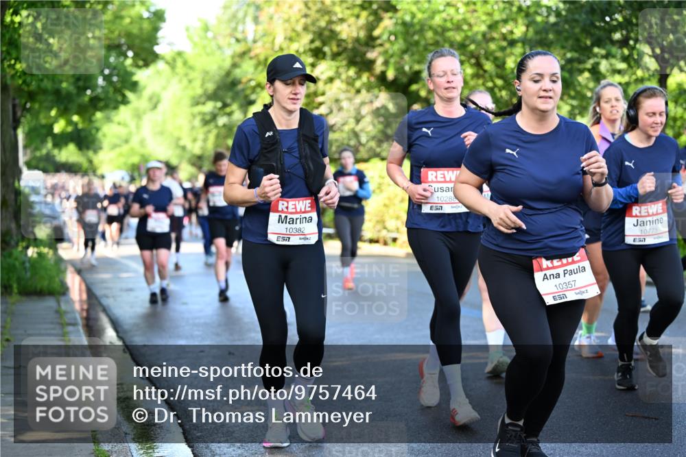 14.06.2026 - REWE Women's Run Dr. Thomas Lammeyer http://msf.ph/oto/9757464 14.06.2026 09:21:24 Laufen 10382, 7, 10288, 10357, 10775 meine-sportfotos.de