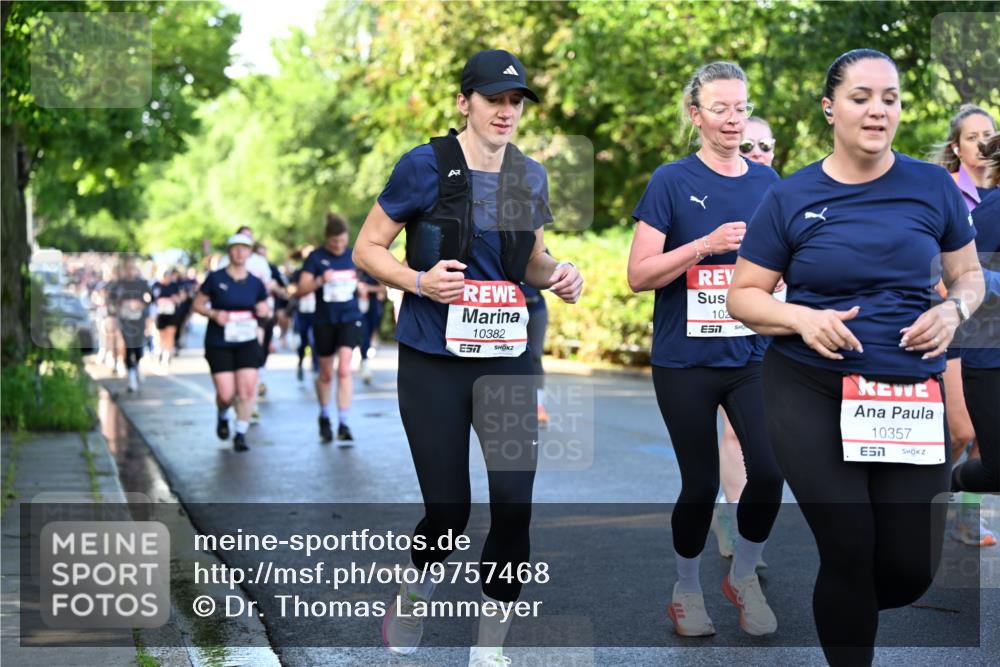 14.06.2026 - REWE Women's Run Dr. Thomas Lammeyer http://msf.ph/oto/9757468 14.06.2026 09:21:24 Laufen 10382, 7, 102, 7, 10357 meine-sportfotos.de