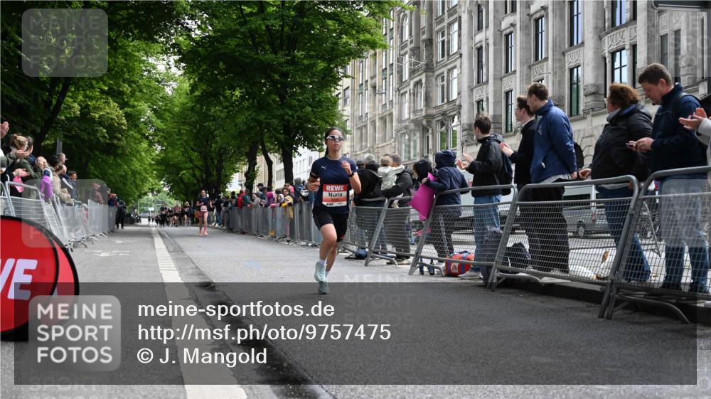 14.06.2026 - REWE Women's Run J. Mangold http://msf.ph/oto/9757475 14.06.2026 10:56:21 Ziel 5945 meine-sportfotos.de