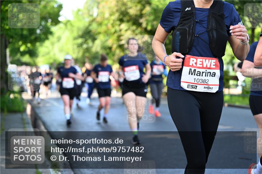 14.06.2026 - REWE Women's Run Dr. Thomas Lammeyer http://msf.ph/oto/9757482 14.06.2026 09:21:25 Laufen 10382, 7 meine-sportfotos.de