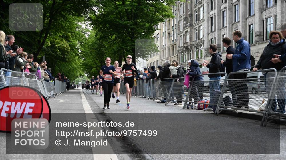 14.06.2026 - REWE Women's Run J. Mangold http://msf.ph/oto/9757499 14.06.2026 10:56:34 Ziel 5023, 5070, 5219, 5571, 5583, 6053 meine-sportfotos.de