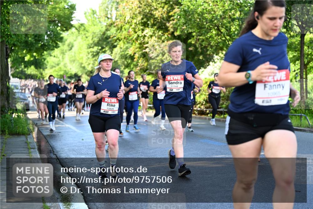 14.06.2026 - REWE Women's Run Dr. Thomas Lammeyer http://msf.ph/oto/9757506 14.06.2026 09:21:27 Laufen 10826, 11144, 10965 meine-sportfotos.de