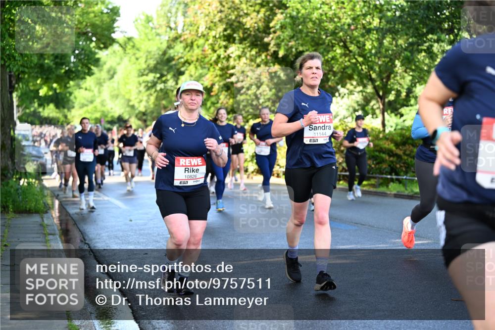 14.06.2026 - REWE Women's Run Dr. Thomas Lammeyer http://msf.ph/oto/9757511 14.06.2026 09:21:27 Laufen 10826, 11144, 57 meine-sportfotos.de