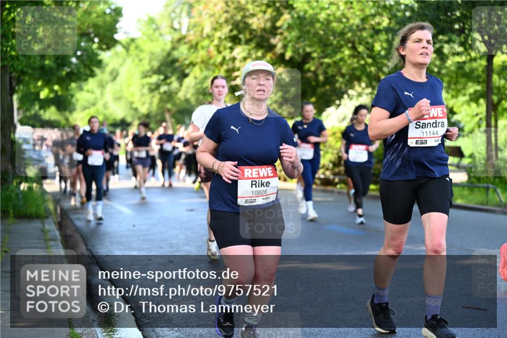 14.06.2026 - REWE Women's Run Dr. Thomas Lammeyer http://msf.ph/oto/9757521 14.06.2026 09:21:28 Laufen 10826, 11144, 7 meine-sportfotos.de