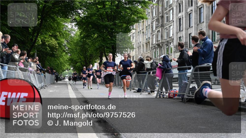 14.06.2026 - REWE Women's Run J. Mangold http://msf.ph/oto/9757526 14.06.2026 10:56:37 Ziel 5021, 5023, 5070, 5074, 5219, 5571, 5583, 6053 meine-sportfotos.de