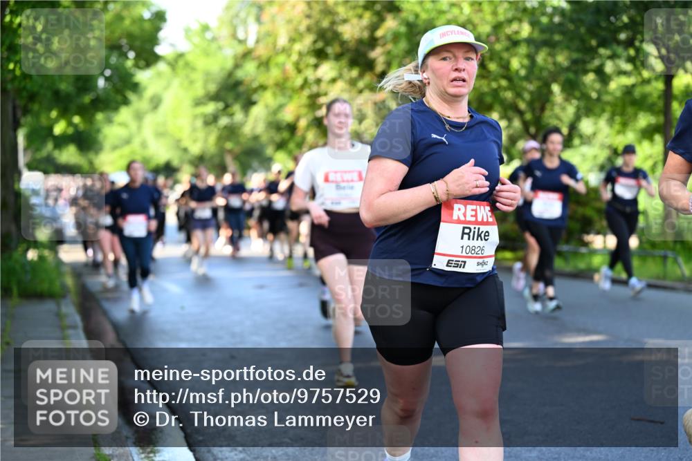 14.06.2026 - REWE Women's Run Dr. Thomas Lammeyer http://msf.ph/oto/9757529 14.06.2026 09:21:28 Laufen 10826 meine-sportfotos.de