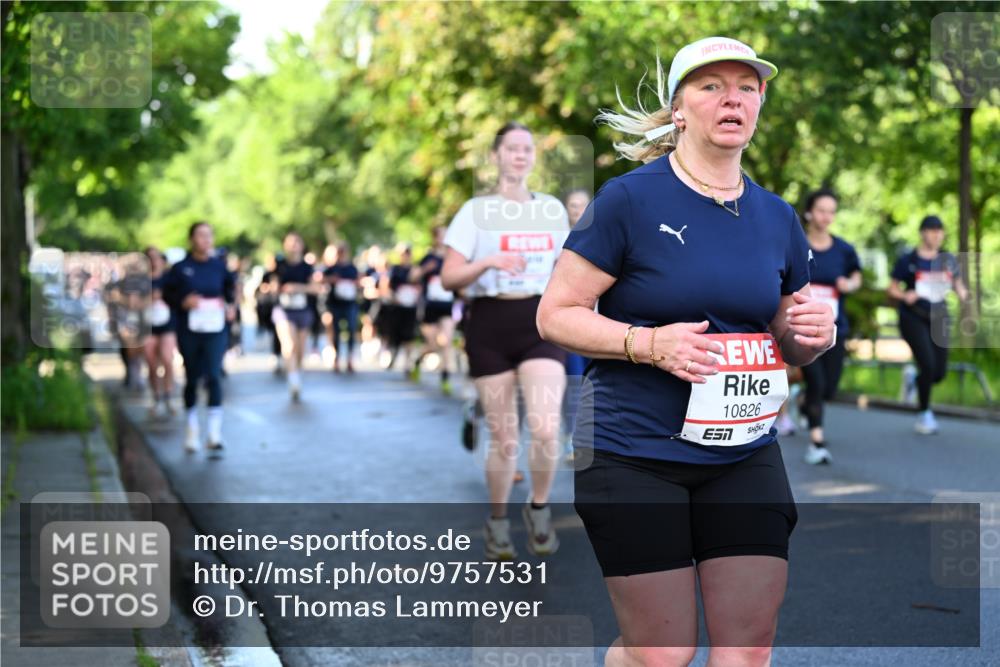14.06.2026 - REWE Women's Run Dr. Thomas Lammeyer http://msf.ph/oto/9757531 14.06.2026 09:21:28 Laufen 10826 meine-sportfotos.de