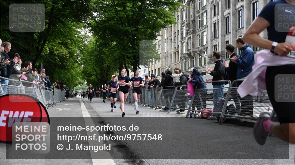 14.06.2026 - REWE Women's Run J. Mangold http://msf.ph/oto/9757548 14.06.2026 10:56:39 Ziel 5021, 5023, 5070, 5074, 5219, 5571, 5583, 6053 meine-sportfotos.de