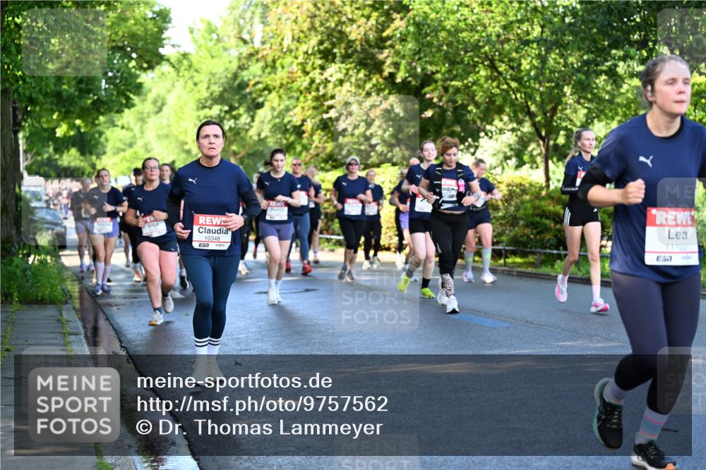 14.06.2026 - REWE Women's Run Dr. Thomas Lammeyer http://msf.ph/oto/9757562 14.06.2026 09:21:30 Laufen 10348, 7, 11102, 57 meine-sportfotos.de