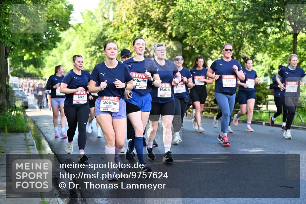 14.06.2026 - REWE Women's Run Dr. Thomas Lammeyer http://msf.ph/oto/9757624 14.06.2026 09:21:35 Laufen 11235, 10581, 57, 11121, 577, 10516 meine-sportfotos.de